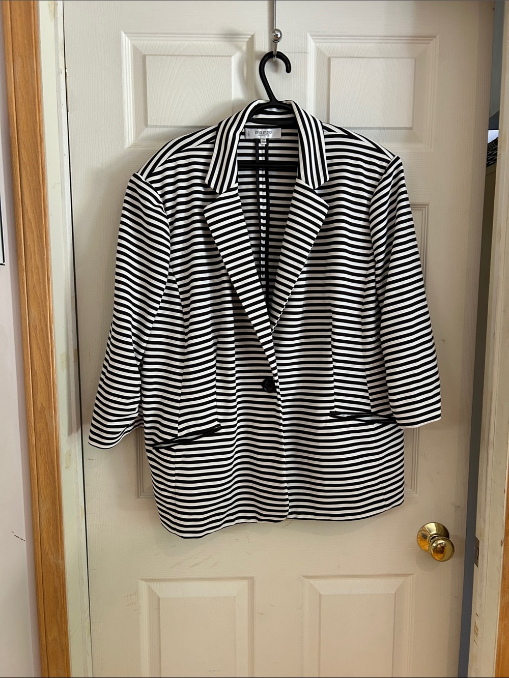 Jones Studio Black & White Striped Single-Button Blazer Size 24W